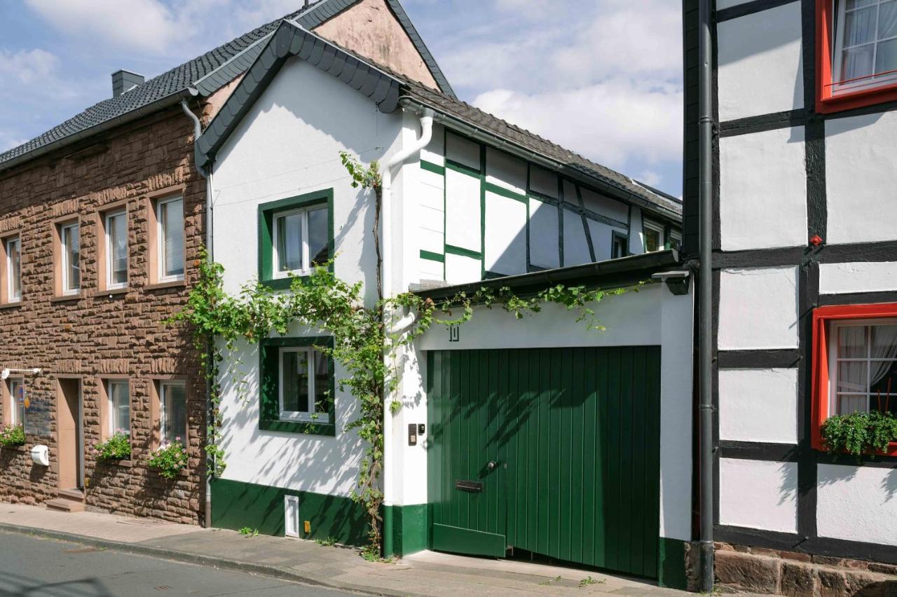 Gemuetliches Fachwerkhaus Im Herzen Nideggens Luaran gambar